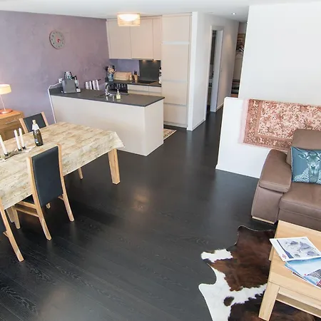 Silver Apartment